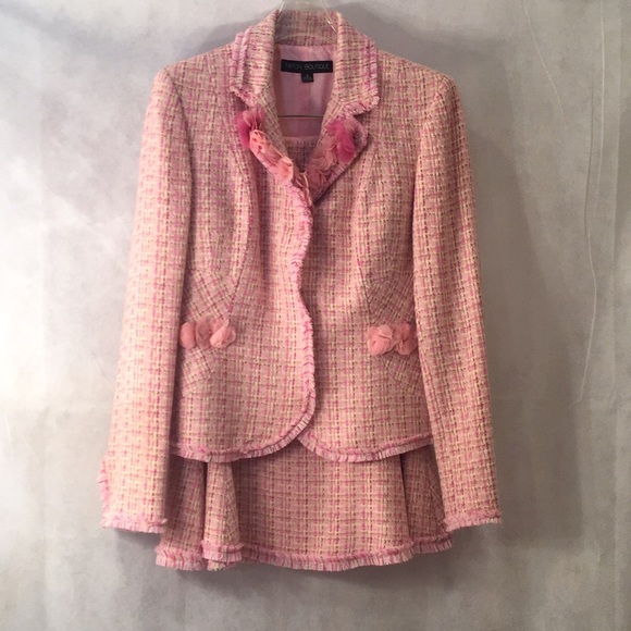 Nipon Boutique Dresses & Skirts - 🎉HP🎉Nipon Boutique pink and cream Skirt Suit